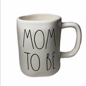 NWT Rae Dunn MOM TO BE LL Mug